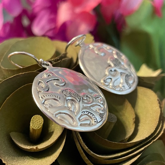 Silpada Rare ‘TIDAL WAVE’ Textured Sterling Silver Earrings W2987 - Picture 4 of 14